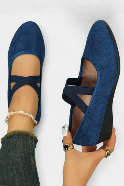 LUCIA SOFT-STEP CASUAL SHOES